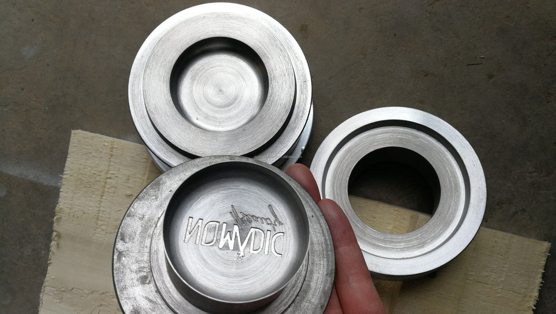 욕실 공 폼 만드는 기계 작은 욕실 폭탄 압축을 위해 1 년 보증