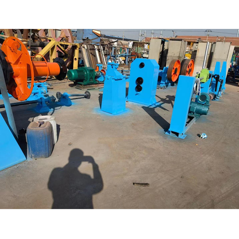 8.4 톤의 총중량 제어 케이블 와이어 및 케이블을 위한 멀티 코어 스트랜딩 머신