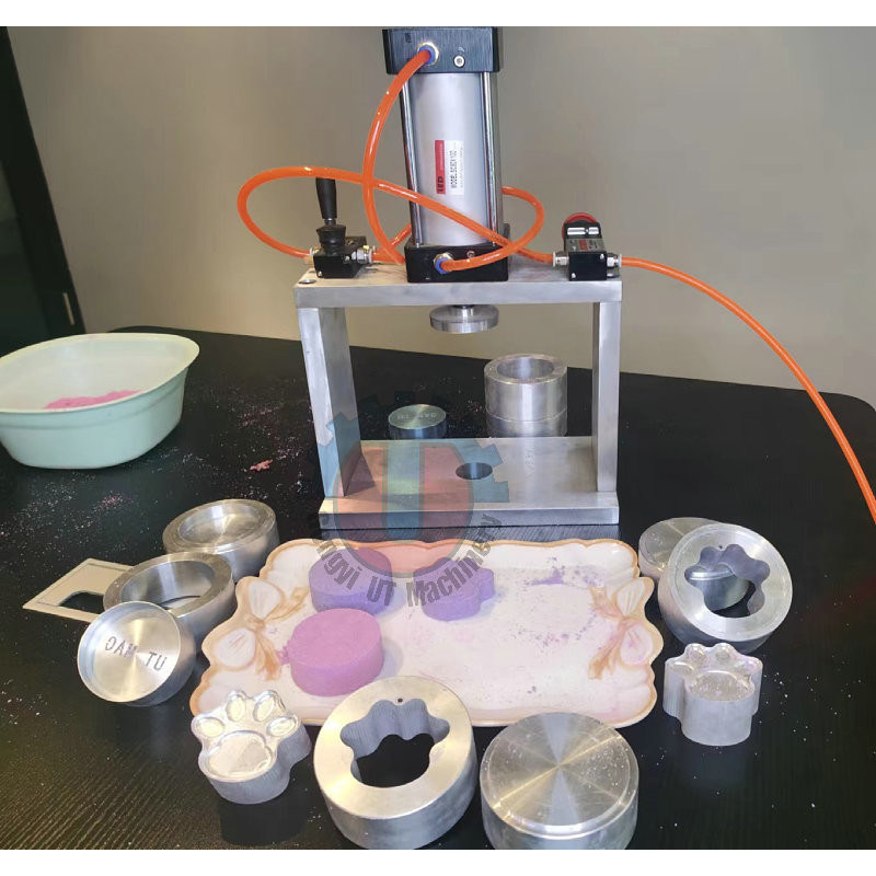 산업 전문용 작은 2 피스톤 욕조 폭탄 제조 기계 빠른 생산