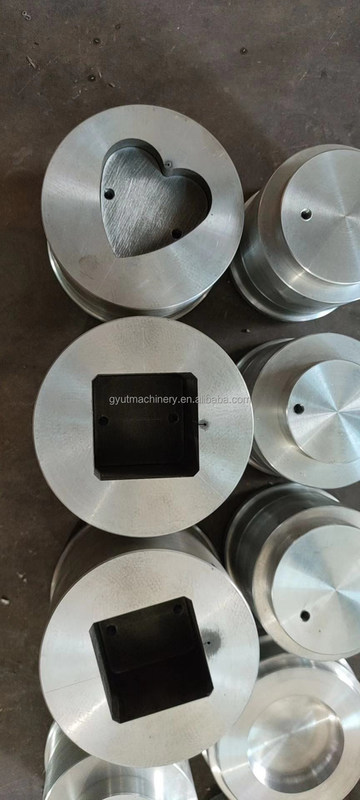 DIY 로즈 잎 녹기 비누 붓기 목욕 폭탄 공 압력 기계 간단 하 고 호텔 의 필요 를 위해