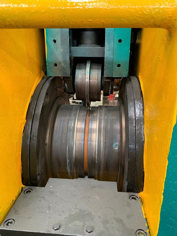 구리/알루미늄 버스바 생산용 사용 된 알루미늄 평면 와이어 진압 기계 라인