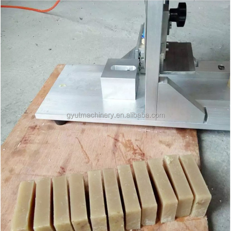 UT 소형 호텔 비누 만드는 기계 생산 라인 비누 절단 기계 무게 KG 22