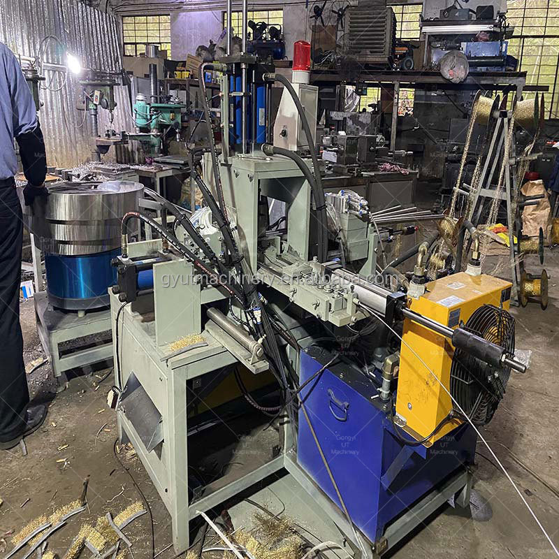 2.2kw 모터와 함께 완전 자동 다 사이즈 구리 와이어 휠 브러쉬 만드는 기계